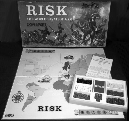 Risk – A 1957 Strategy Board Game photo 1